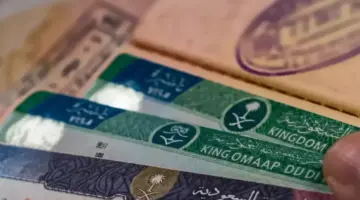 مفاجأة الجوازات السعودية تضع نهاية مرتقبة لملايين المقيمين.. تبدأ من 13 يوليو 2025 وتلغي الزيارات للمكاتب إلى الأبد